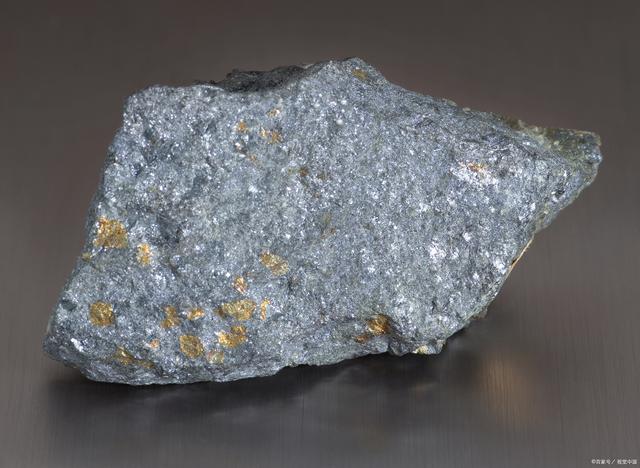 再生金屬代理進(jìn)口報關(guān)與金屬礦石進(jìn)口指南